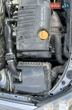 Универсал Opel Astra 2005 в 