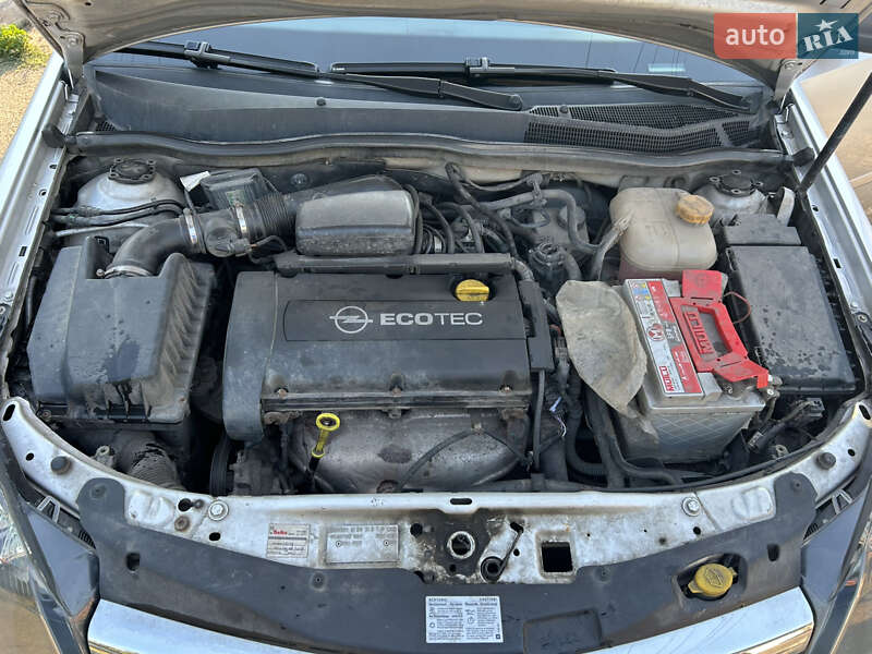 Универсал Opel Astra 2005 в Днепре