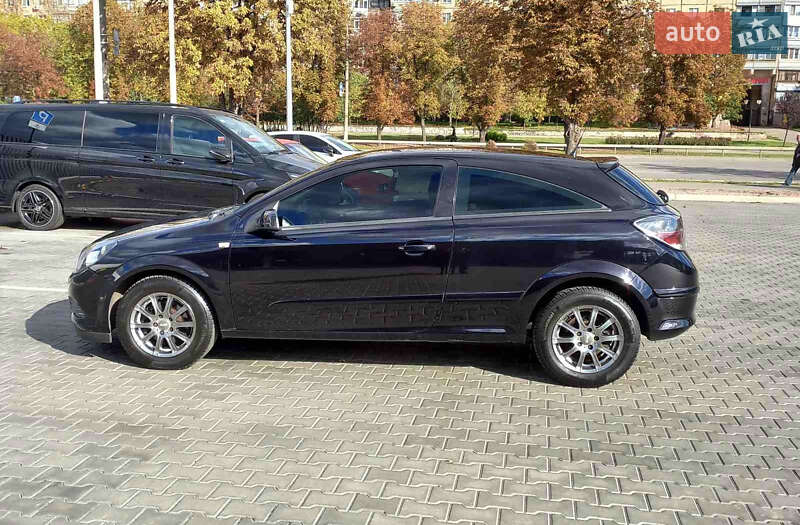 Хэтчбек Opel Astra 2008 в Кривом Роге