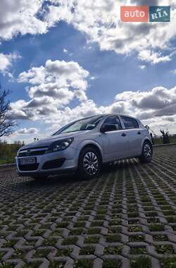Хетчбек Opel Astra 2005 в Коломиї