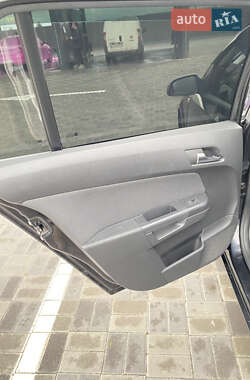 Универсал Opel Astra 2007 в 