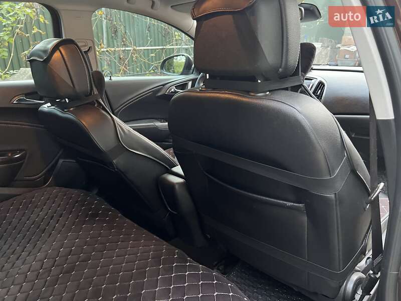 Универсал Opel Astra 2013 в Хмельницком