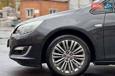 Универсал Opel Astra 2013 в 
