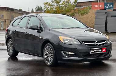 Универсал Opel Astra 2013 в 