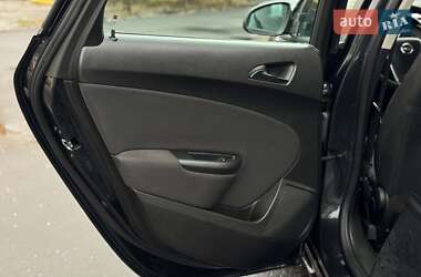 Универсал Opel Astra 2013 в 