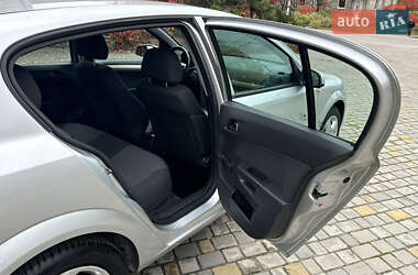 Хетчбек Opel Astra 2008 в 