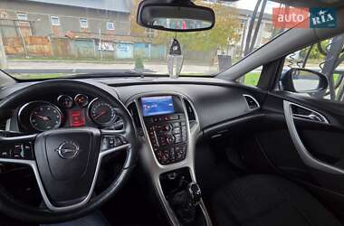 Универсал Opel Astra 2011 в 