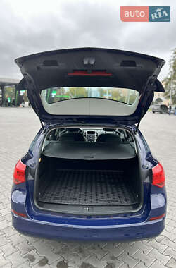 Универсал Opel Astra 2011 в 