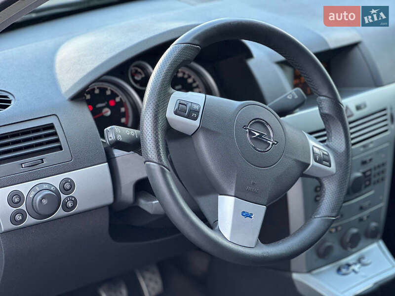 Универсал Opel Astra 2006 в Луцке