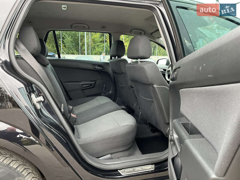 Универсал Opel Astra 2007 в Кривом Роге