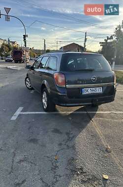 Универсал Opel Astra 2006 в 