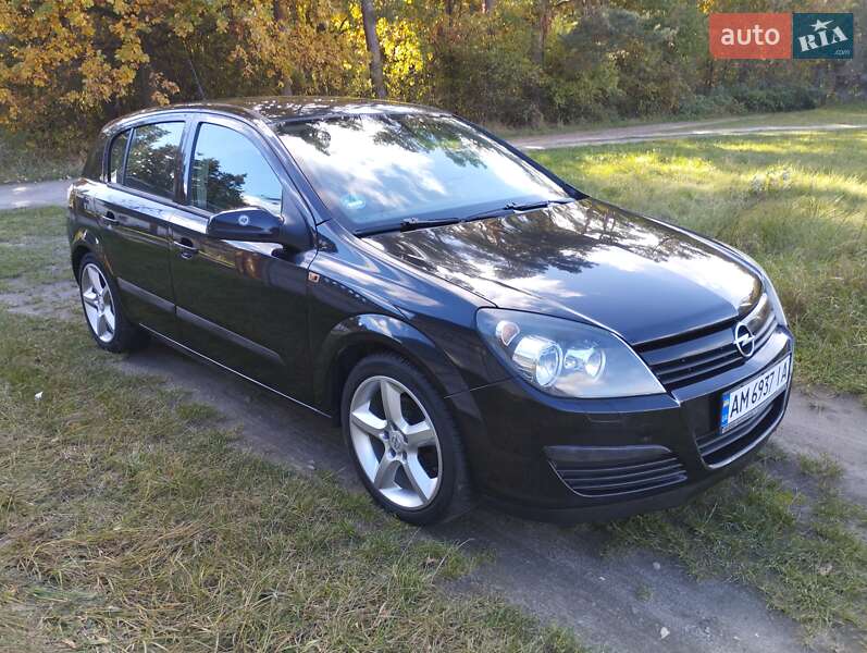 Хэтчбек Opel Astra 2004 в Житомире