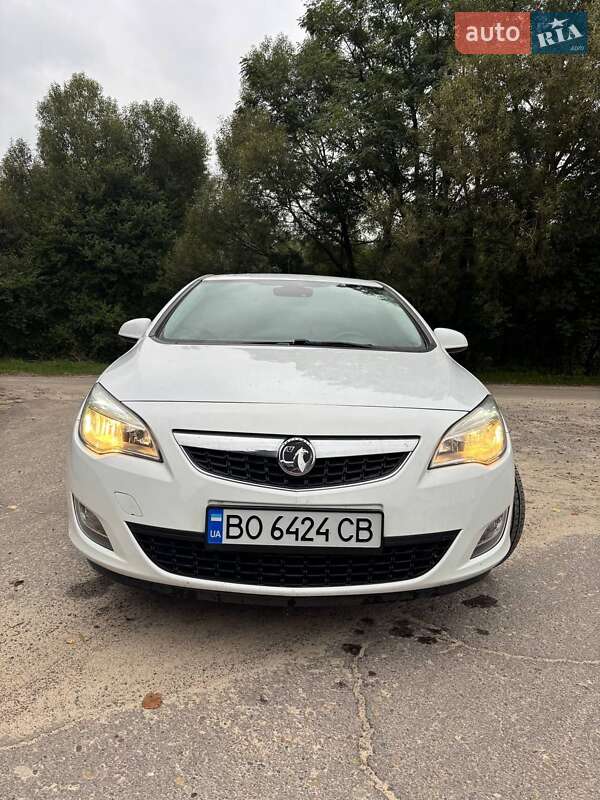 Хэтчбек Opel Astra 2010 в Жовкве фото 8 Хэтчбек Opel Astra 2010 в Жовкве