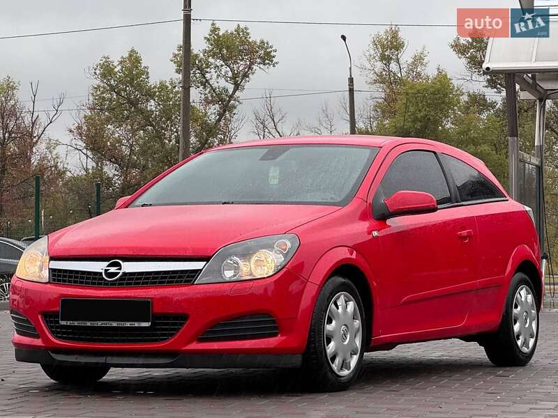 Купе Opel Astra 2008 в Запорожье