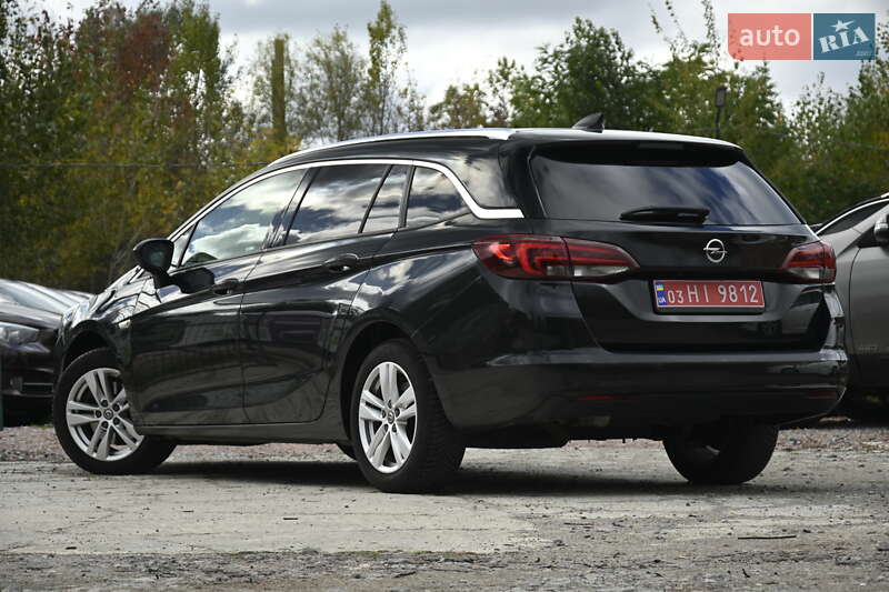 Универсал Opel Astra 2016 в Бердичеве