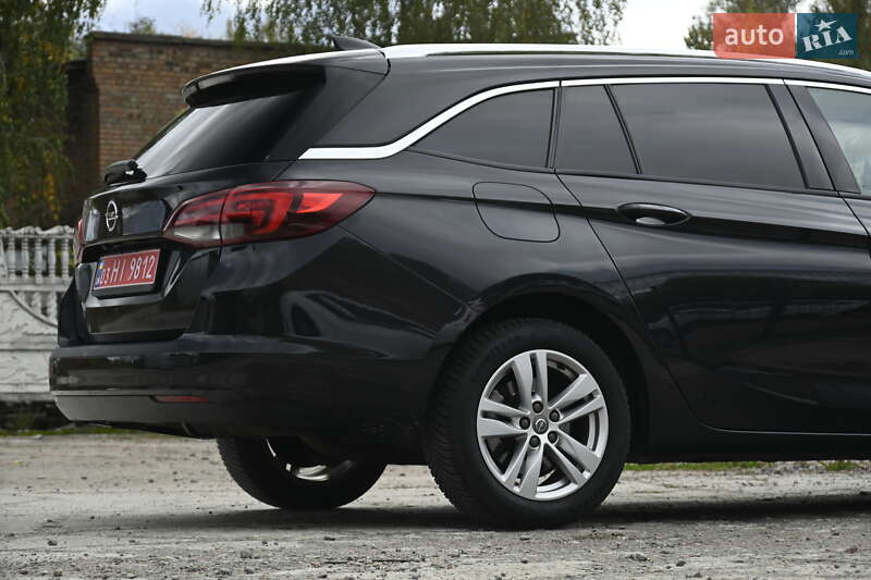 Универсал Opel Astra 2016 в Бердичеве