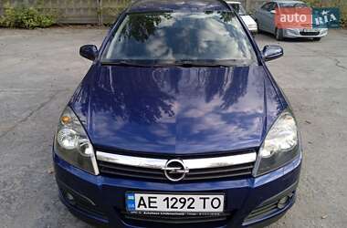 Універсал Opel Astra 2006 в Солоному
