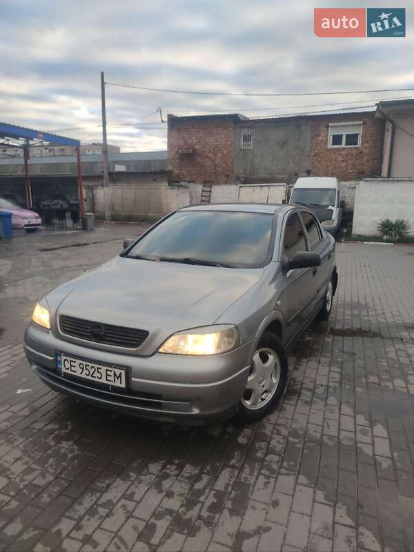 Седан Opel Astra 2008 в Черновцах
