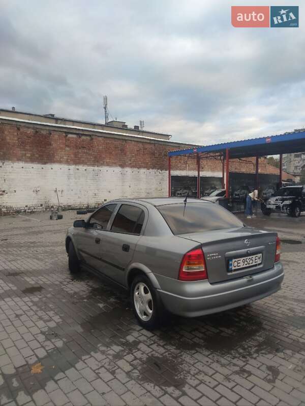 Седан Opel Astra 2008 в Черновцах