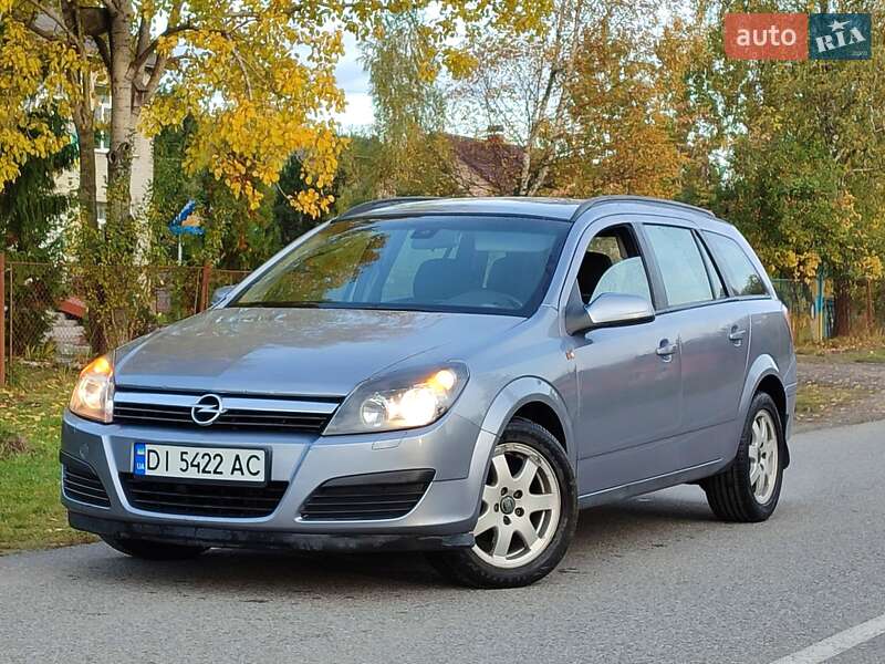 Универсал Opel Astra 2005 в Старом Самборе
