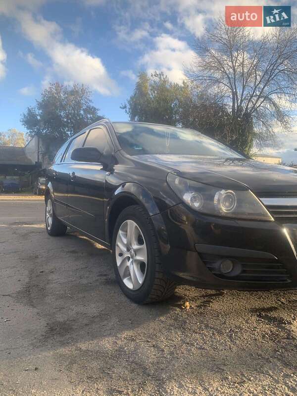 Универсал Opel Astra 2006 в Узине фото 2 Универсал Opel Astra 2006 в Узине