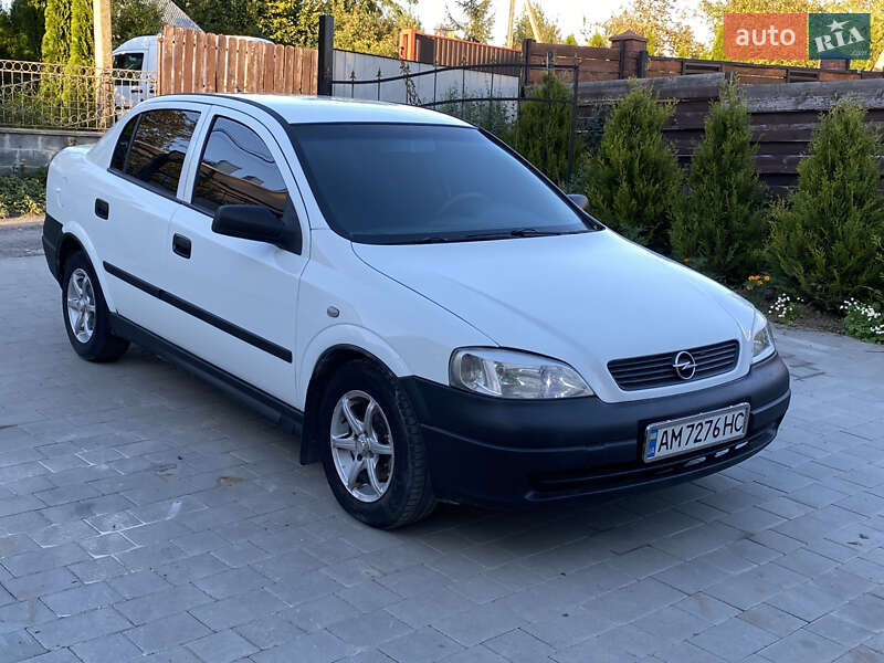 Opel Astra 2000