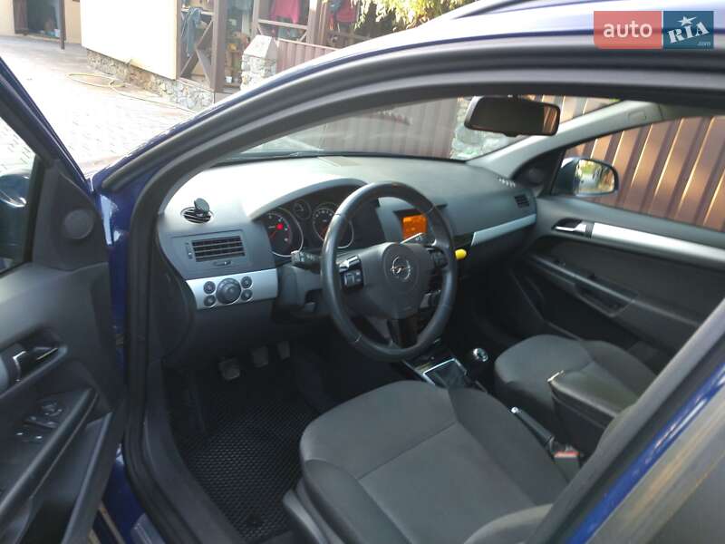 Універсал Opel Astra 2010 в Звягелі фото 11 Універсал Opel Astra 2010 в Звягелі
