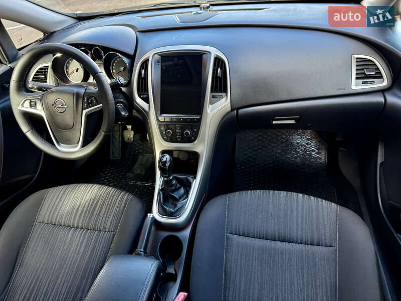 Универсал Opel Astra 2011 в Ровно фото 22 Универсал Opel Astra 2011 в Ровно