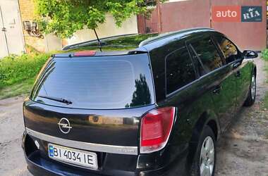 Універсал Opel Astra 2006 в Миргороді