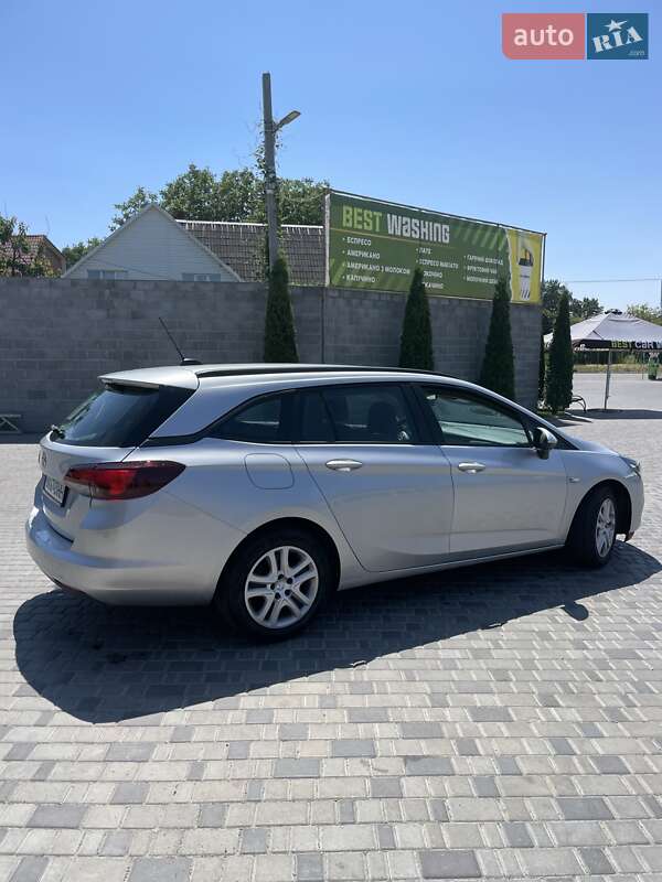 Универсал Opel Astra 2019 в Кропивницком