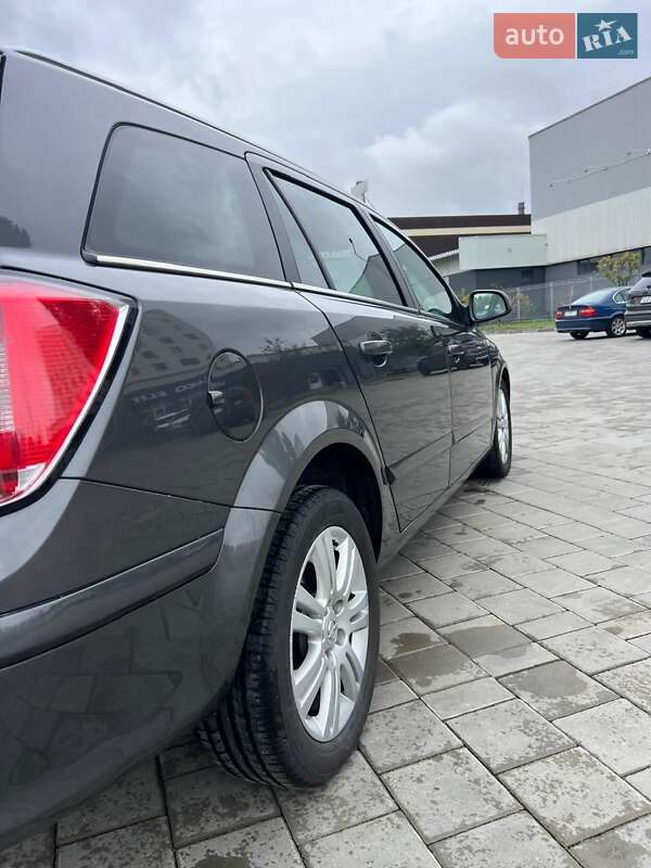 Универсал Opel Astra 2009 в Черкассах фото 2 Универсал Opel Astra 2009 в Черкассах