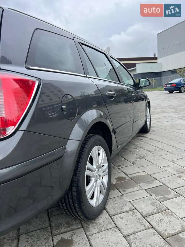 Универсал Opel Astra 2009 в Черкассах фото 4 Универсал Opel Astra 2009 в Черкассах