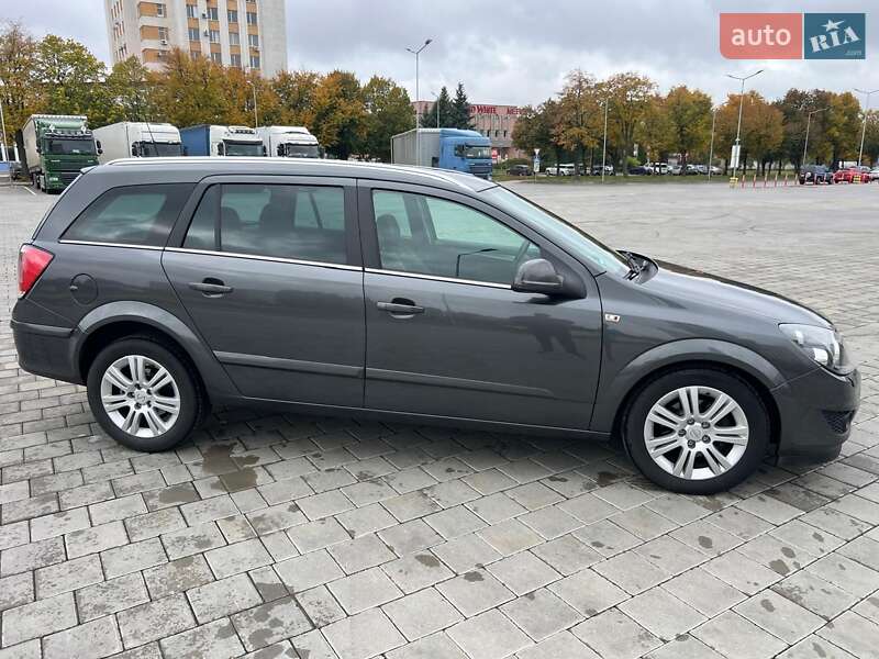 Универсал Opel Astra 2009 в Черкассах фото 11 Универсал Opel Astra 2009 в Черкассах