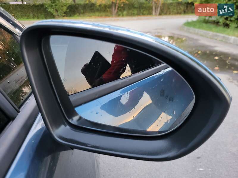 Универсал Opel Astra 2017 в Ужгороде