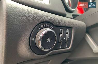 Универсал Opel Astra 2012 в 