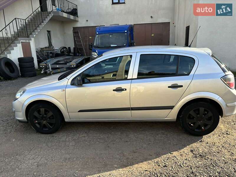 Хэтчбек Opel Astra 2009 в Ивано-Франковске фото 12 Хэтчбек Opel Astra 2009 в Ивано-Франковске