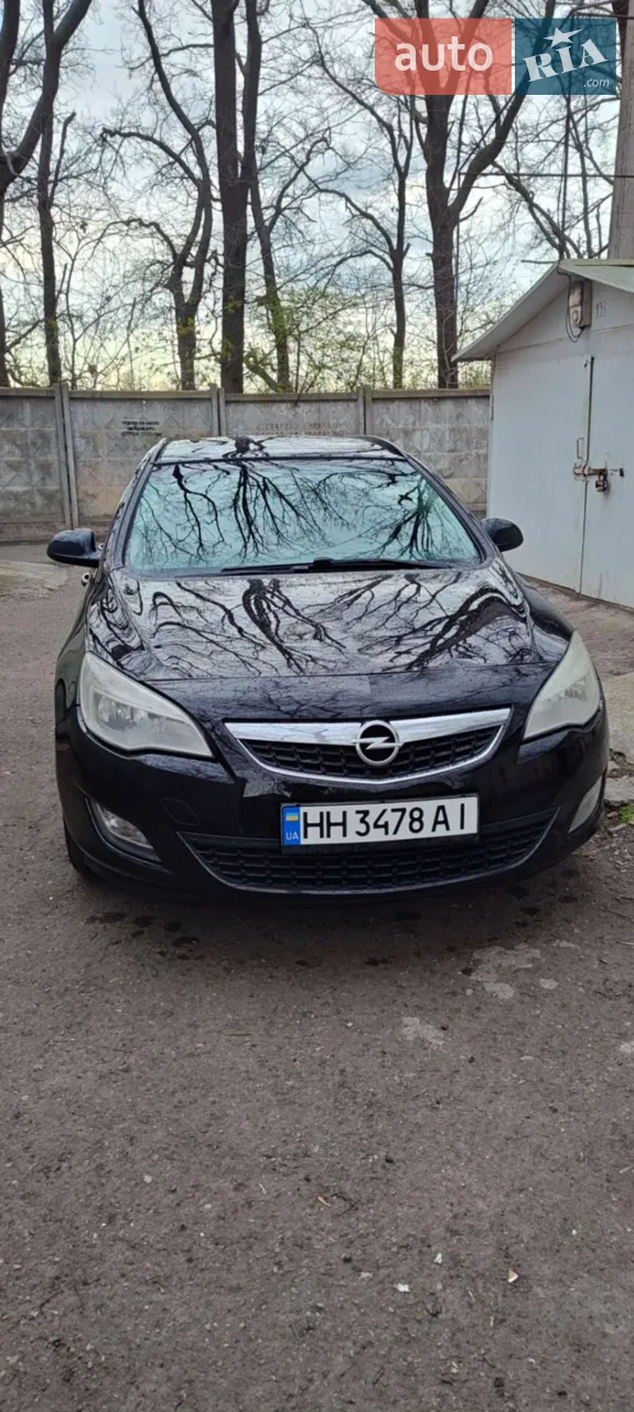 2011 Opel Astra - мініатюра 4