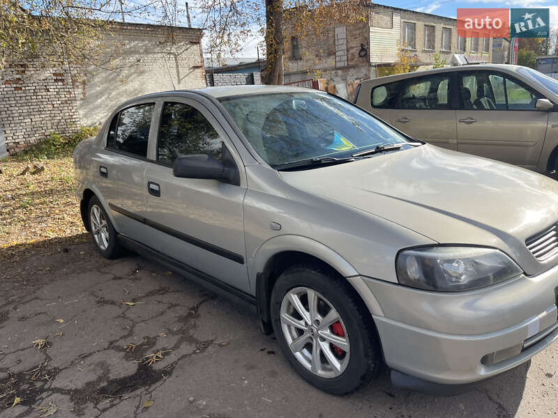 Седан Opel Astra 2008 в Чернигове фото 3 Седан Opel Astra 2008 в Чернигове