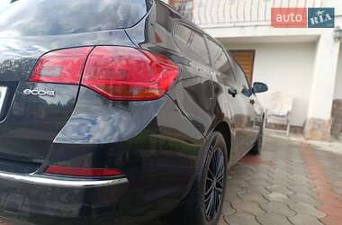 Универсал Opel Astra 2012 в 