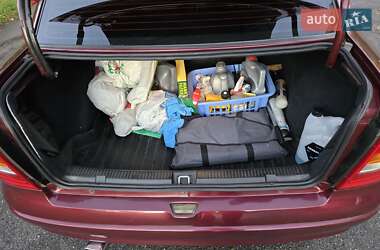 Седан Opel Astra 2003 в 