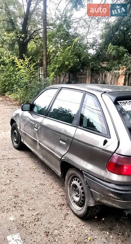 Хэтчбек Opel Astra 1995 в Измаиле