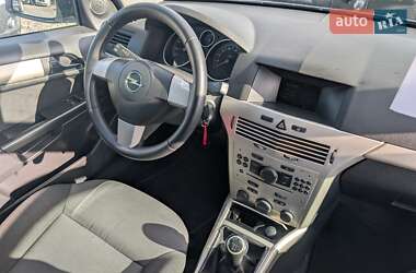 Универсал Opel Astra 2008 в 