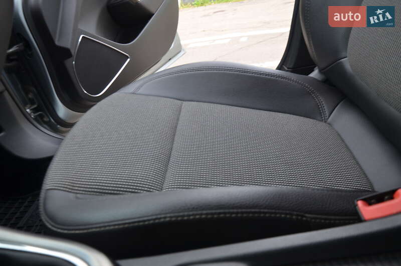 Хэтчбек Opel Astra 2012 в Дрогобыче