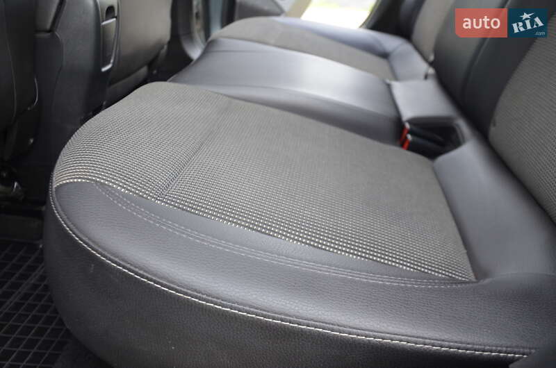 Хэтчбек Opel Astra 2012 в Дрогобыче