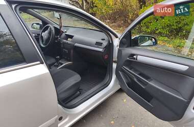 Універсал Opel Astra 2005 в  фото 14 Універсал Opel Astra 2005 в