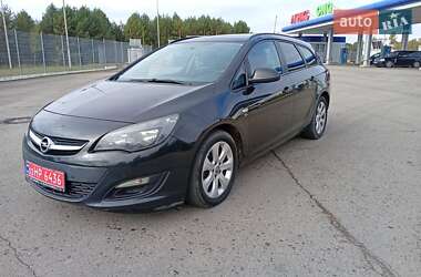 Универсал Opel Astra 2013 в 
