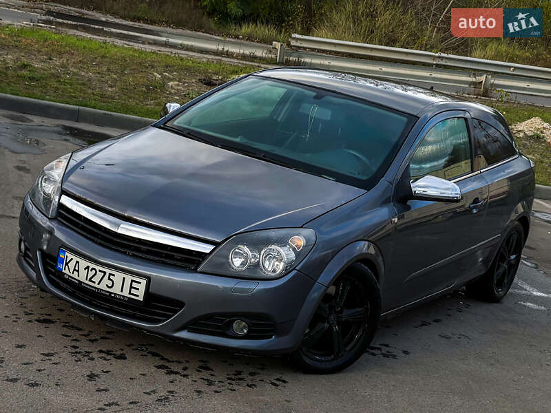 Хэтчбек Opel Astra 2005 в Киеве