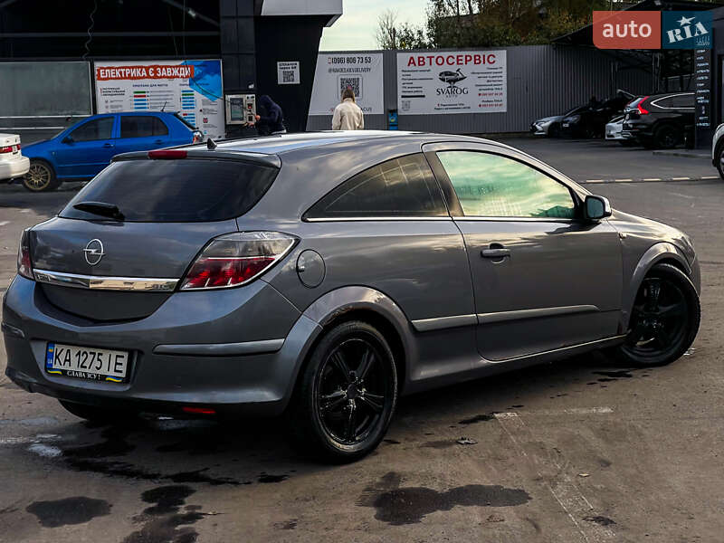 Хэтчбек Opel Astra 2005 в Киеве