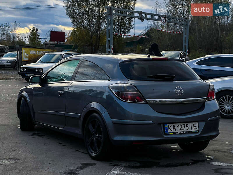 Хэтчбек Opel Astra 2005 в Киеве