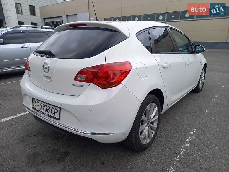 Хэтчбек Opel Astra 2013 в Черкассах фото 8 Хэтчбек Opel Astra 2013 в Черкассах